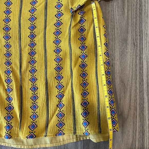 Fun Yellow Top - Picture 3 of 6